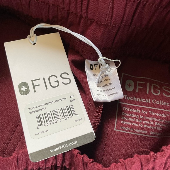 FIGS Yola Skinny Scrub Pants High Waisted Burgundy Red Size XSP Petite NWT - Picture 3 of 3